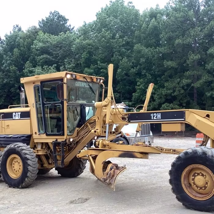 2005 Caterpillar 12H Motor Grader