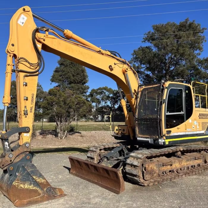2012 Hyundai R140LC-9 Tracked Excavator