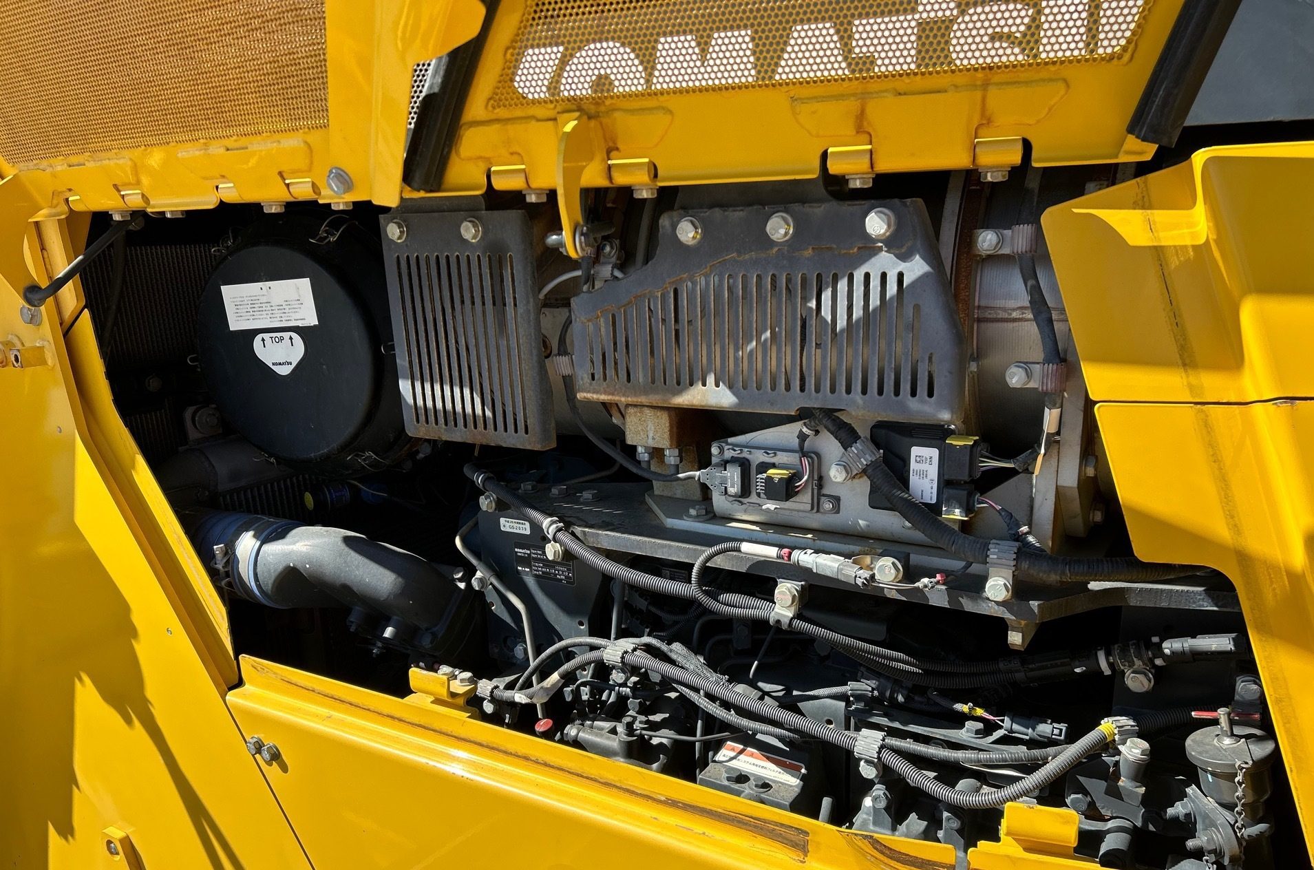 2020 Komatsu D155AX-8 Crawler Dozer - Image 15