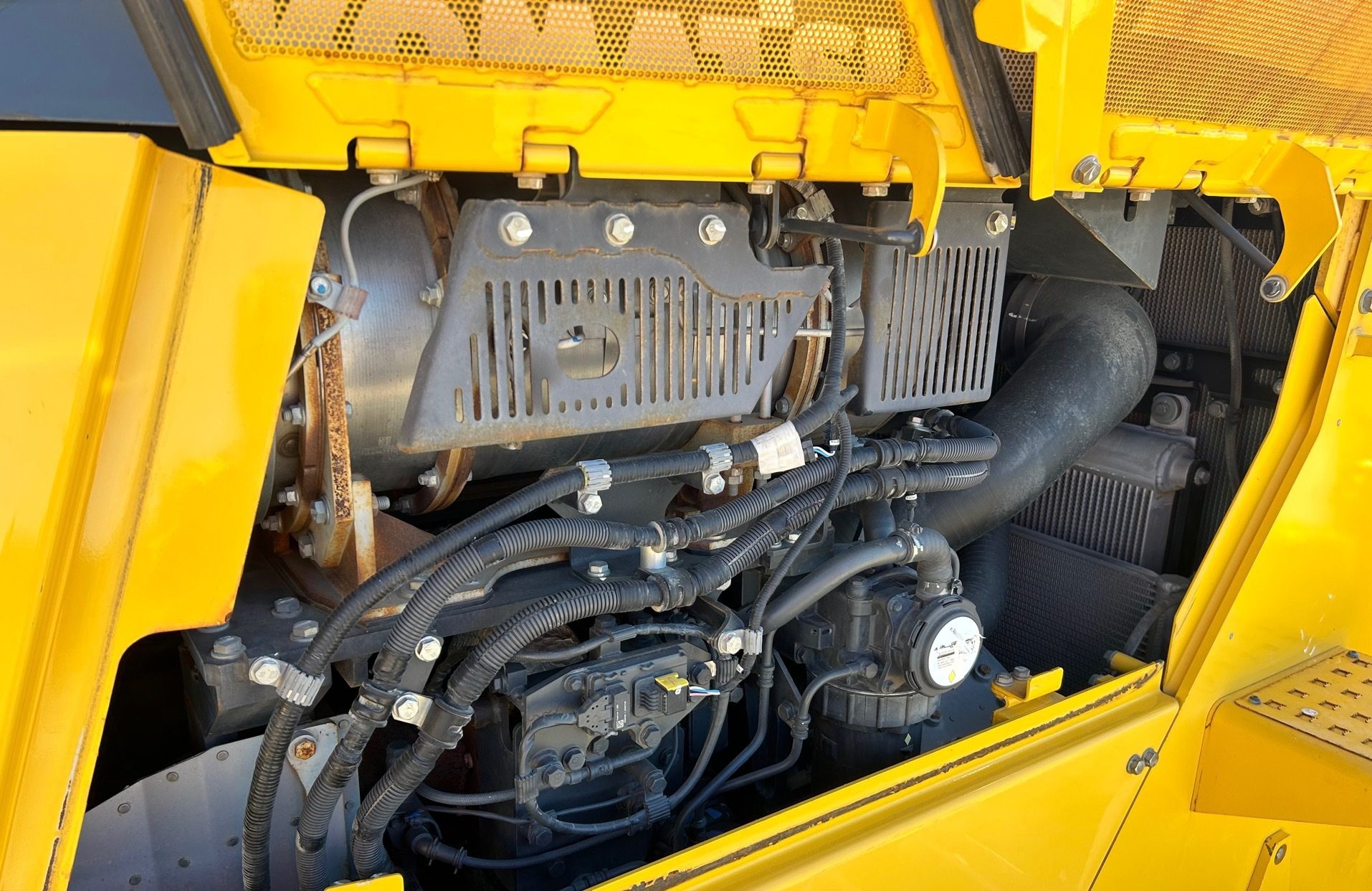 2020 Komatsu D155AX-8 Crawler Dozer - Image 16