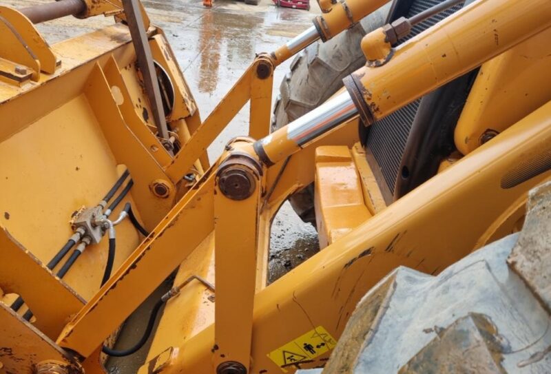 2008 Case 695 SUPER R Backhoe Loader - Image 15