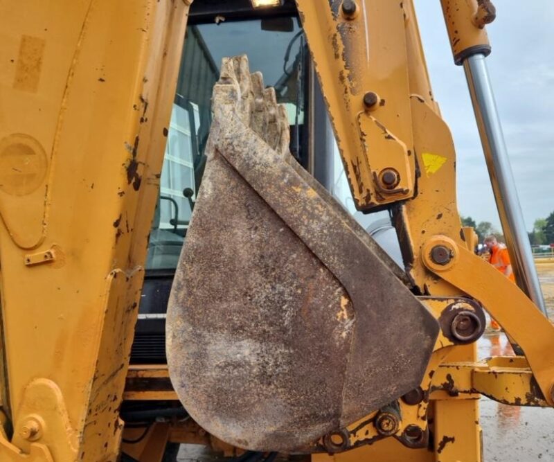 2008 Case 695 SUPER R Backhoe Loader - Image 25